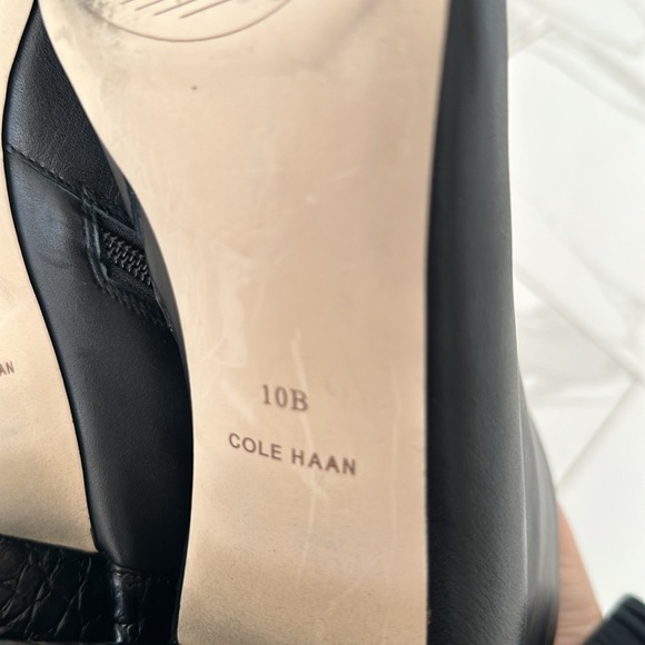 𝅺Cole Haan Nella Black Leather & Crocodile Ankle Bootie Almond Toe Size 10 - Picture 12 of 14